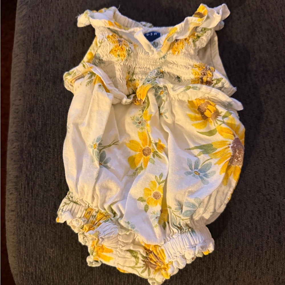 Old Navy Sunflower Print
